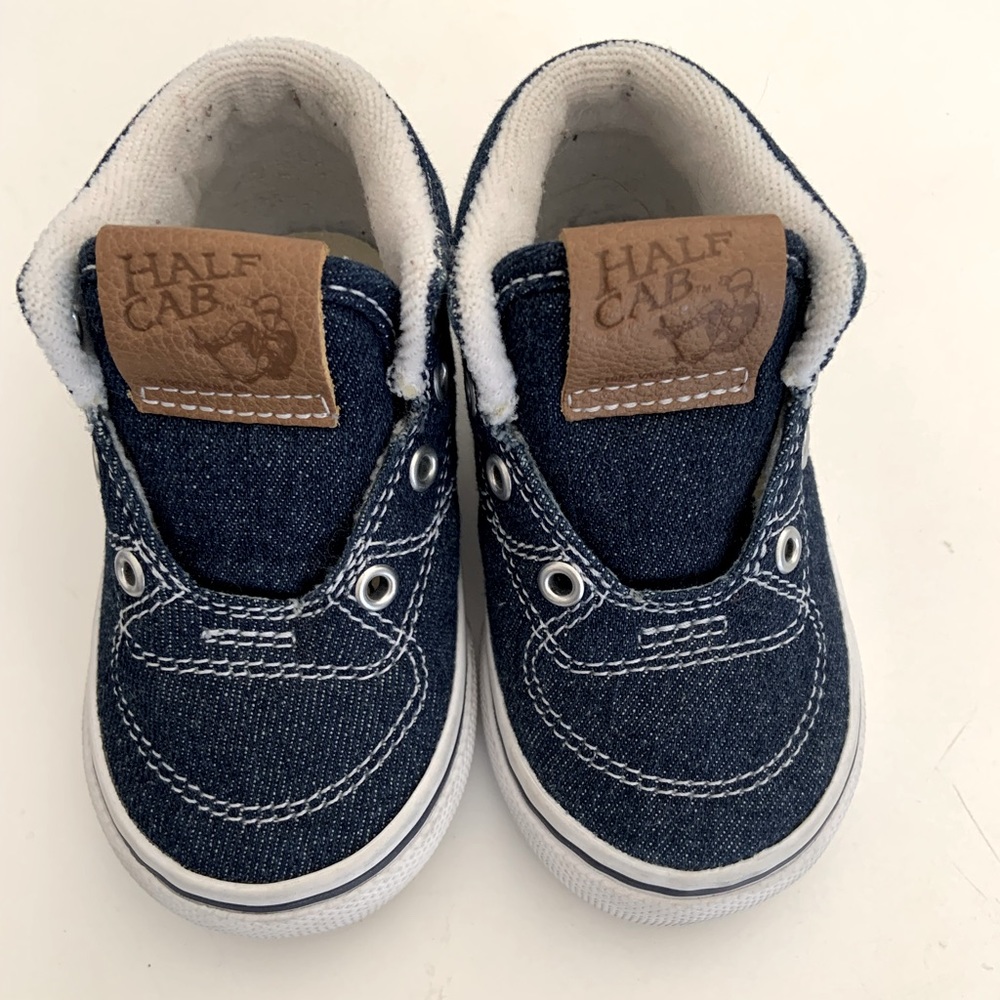 Kids Denim Half Caballeros size 4.5 in great condition!